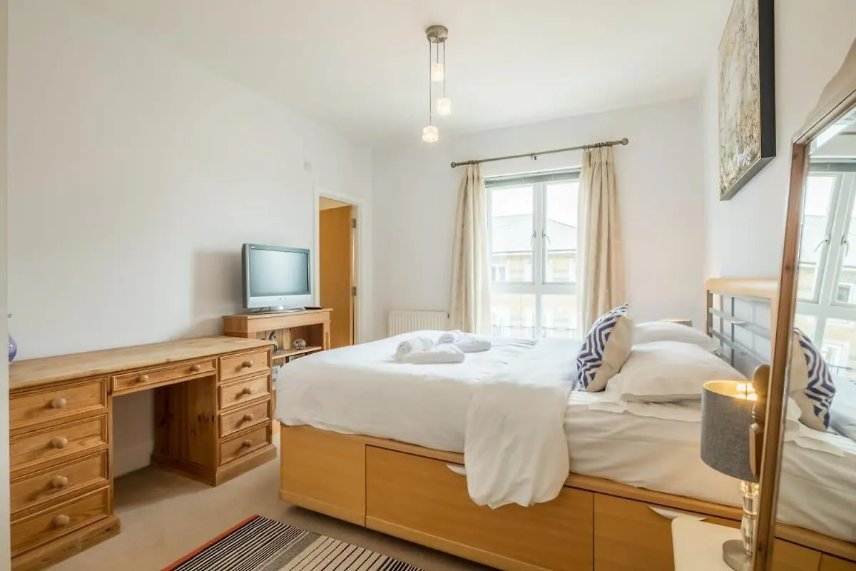 Charming & Spacious House With Free Parking Cambridge  0*, Cambridge (Cambridgeshire)