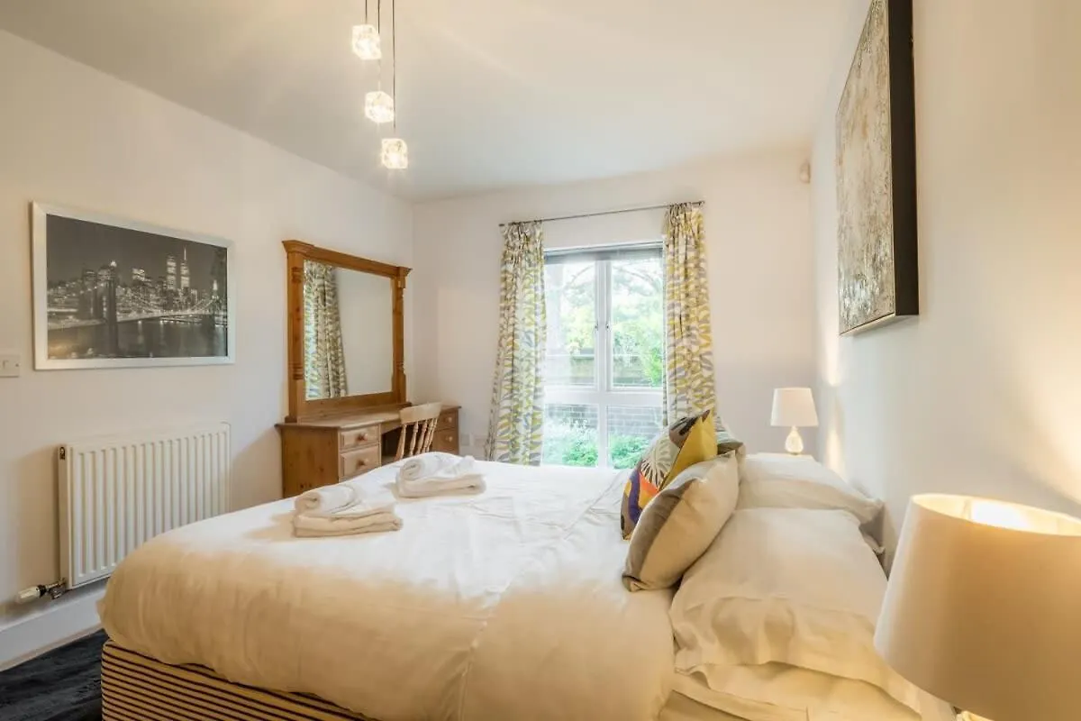 Charming & Spacious House With Free Parking Cambridge  United Kingdom