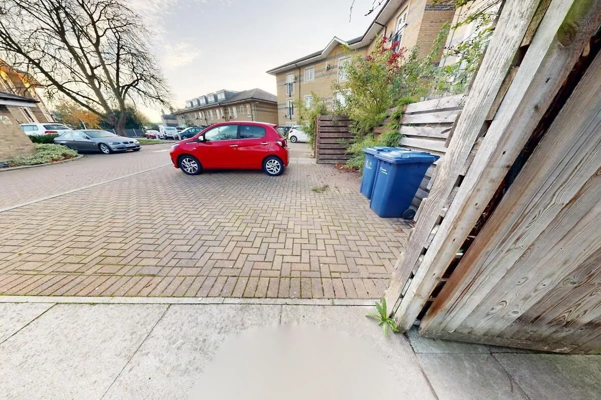 Charming & Spacious House With Free Parking Cambridge  Holiday home Cambridge (Cambridgeshire)