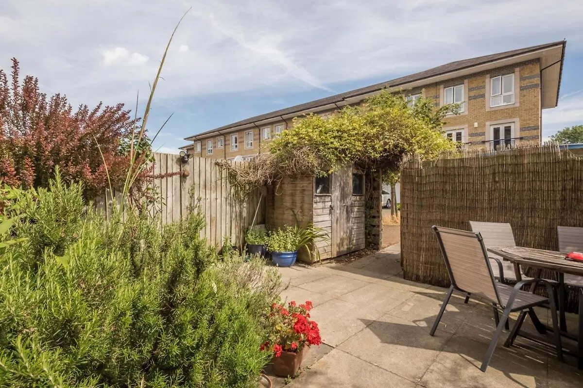 Charming & Spacious House With Free Parking Cambridge  United Kingdom