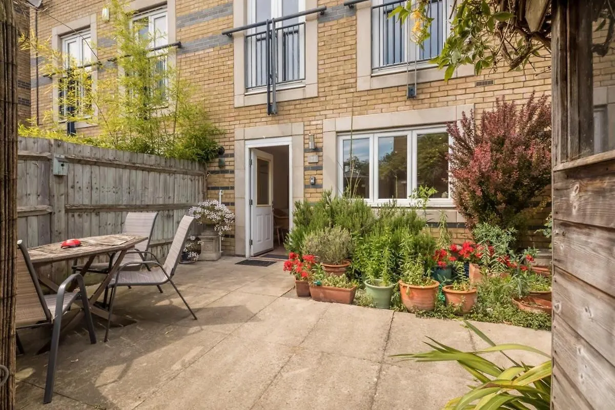 Charming & Spacious House With Free Parking Cambridge  United Kingdom